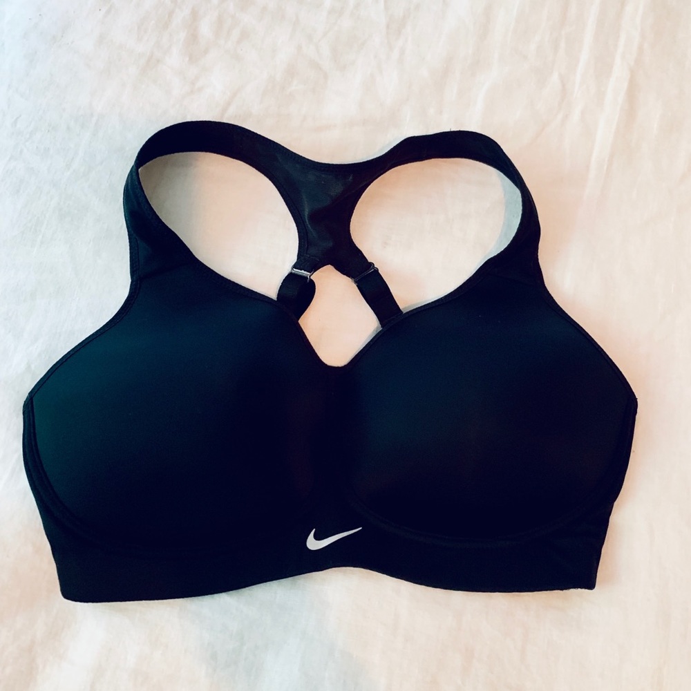 Nike back hook sports bra